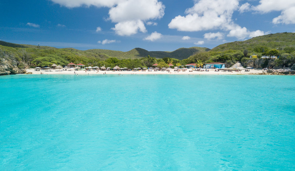 Curacao weather in the summertime