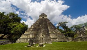 maya-site-tikal-daytrip-belize