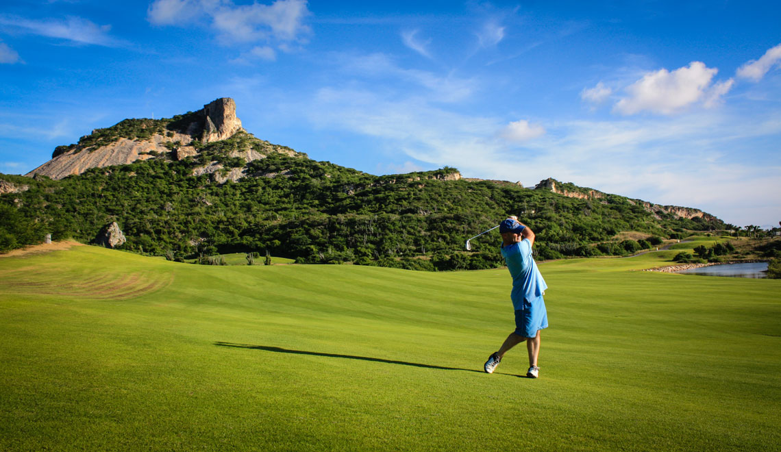 Play Golf at Old Quarry Golf course Curacao